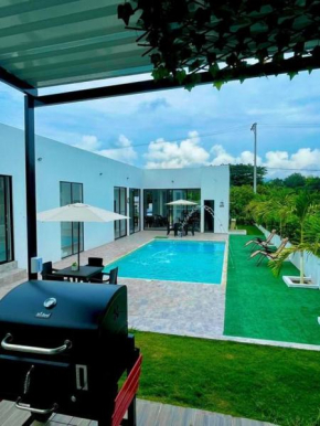 Casa Campestre Carmen Apicalá Piscina BBQ Privada